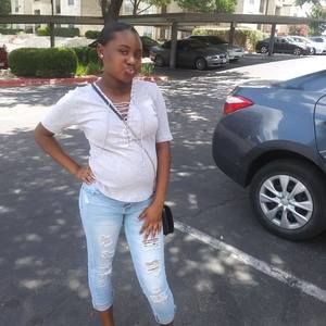 Meet your Posher, Madison